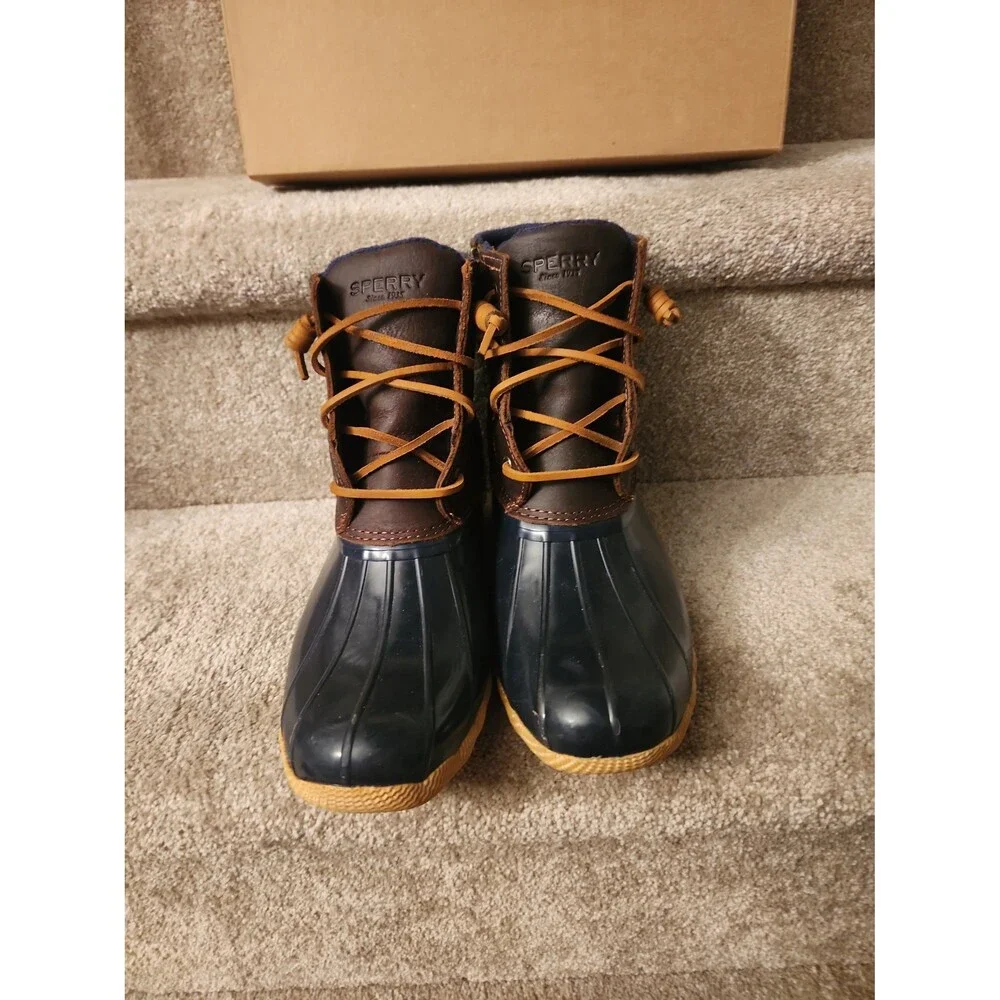 Sperry pre owned
